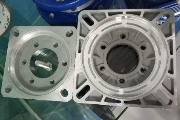 Servo motor flange size structure